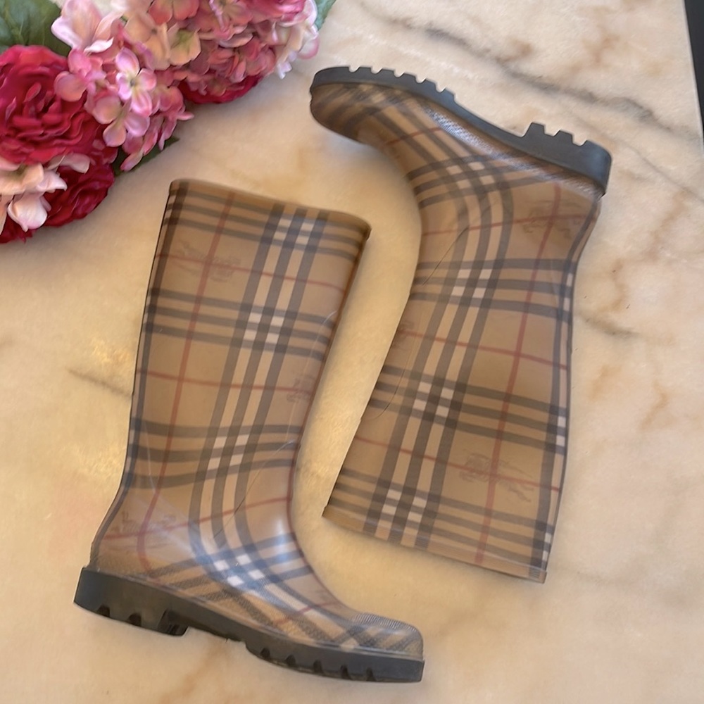 Burberry Rain Boots 39